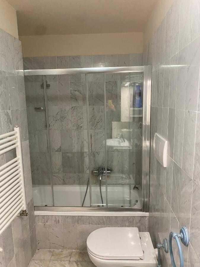 Renovated Apartment With 3 Bedrooms In An Historic Palazzo Between Port And Old Town Livorno Ngoại thất bức ảnh